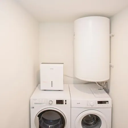 Liiiving In - Haven Pool Apartman Porto