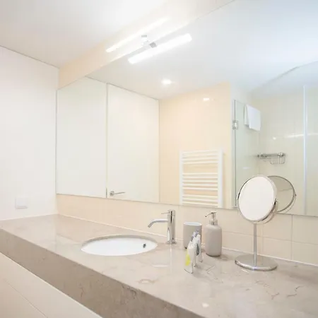 Apartman Liiiving In - Haven Pool *