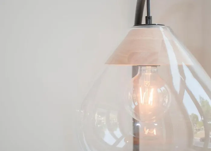 Liiiving In - Haven Pool Lägenhet