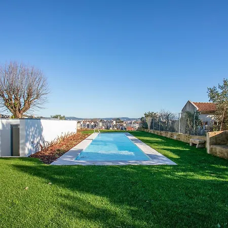 Liiiving In - Haven Pool Appartement