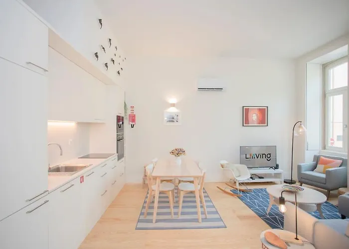 Liiiving In - Haven Pool 波尔图