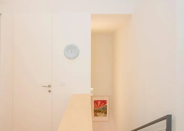 Liiiving In - Haven Pool * 波尔图