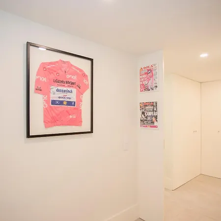 Liiiving In - Haven Pool Oporto