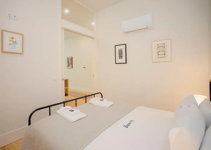 Liiiving In - Haven Pool *